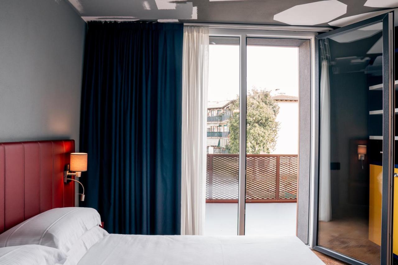 K Modern Hotel Peschiera del Garda Buitenkant foto