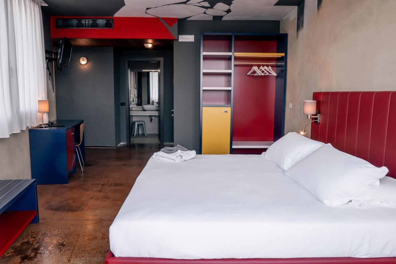 K Modern Hotel Peschiera del Garda Buitenkant foto