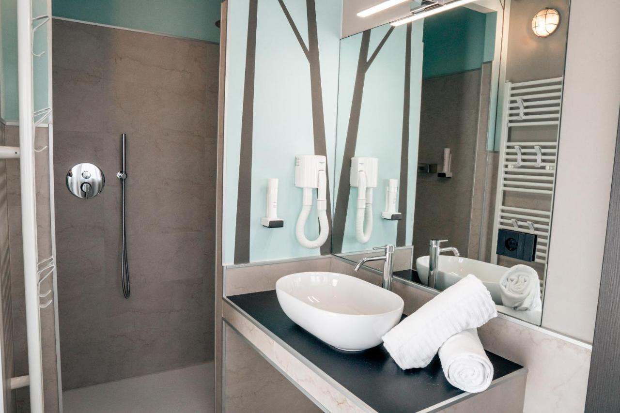 K Modern Hotel Peschiera del Garda Buitenkant foto
