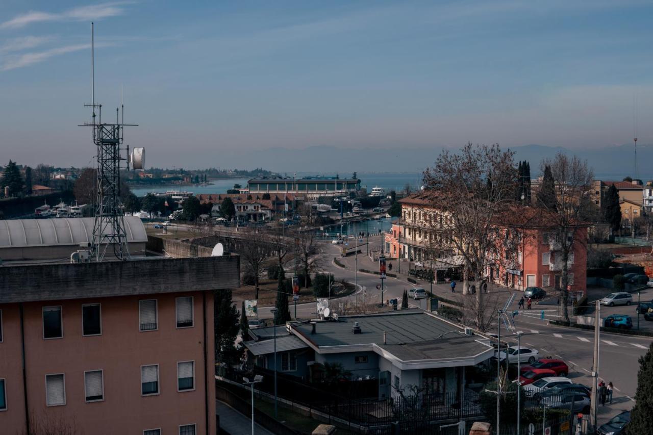 K Modern Hotel Peschiera del Garda Buitenkant foto